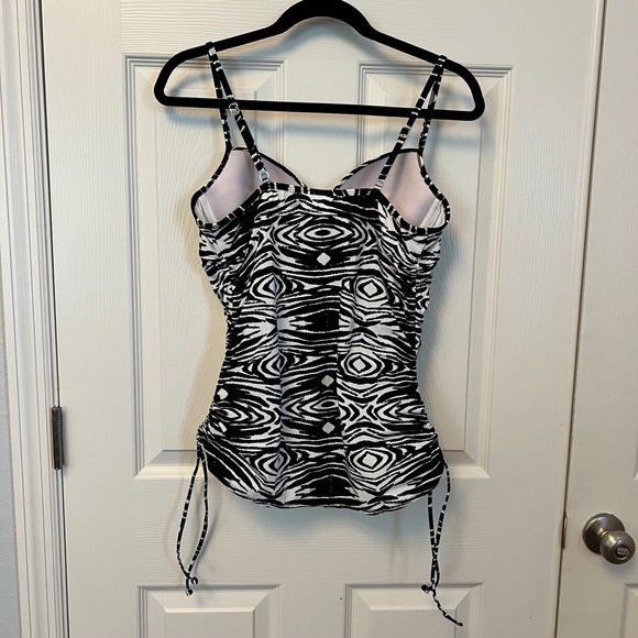SPANX Love Your Assets Tankini Top ZEBRA Black White Push Up Ruched Swimsuit L - Picture 7 of 7